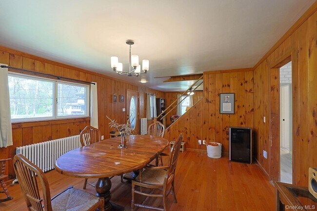 Building Photo - 1604 NY-9G