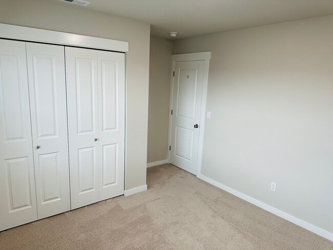 Building Photo - SHORT TERM LEASE OFFER - Newer 3-Story 3 Bedroom DR Horton Home in Lake Stickney/Everett -