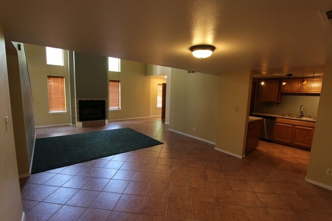 Building Photo - Price Improvement! Charming 2-Bedroom Town...