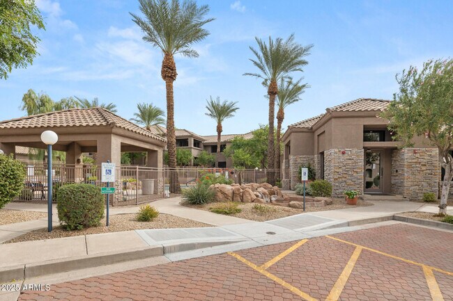 Building Photo - 11680 E Sahuaro Dr
