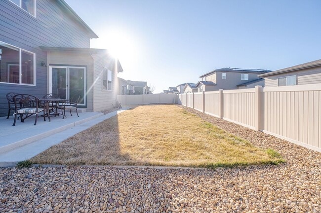 Building Photo - Stunning 3 Bed 2.5 Bath Home in Harvest Village