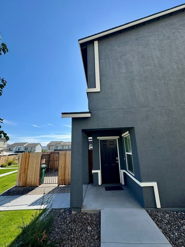 Building Photo - 401 Autumn Breeze Cir