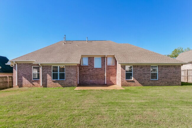 Building Photo - 7274 Busher Dr