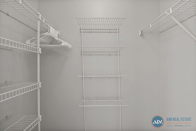 Building Photo - Bright, Freshly Updated 2BR/2BA Condo at T...