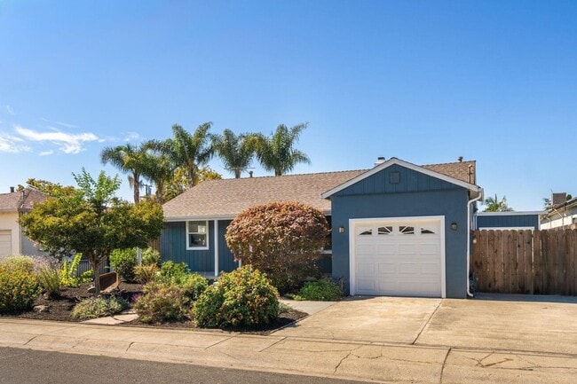 Building Photo - Light-Filled San Leandro Gem w/ Dual Garages & Expansive Yard