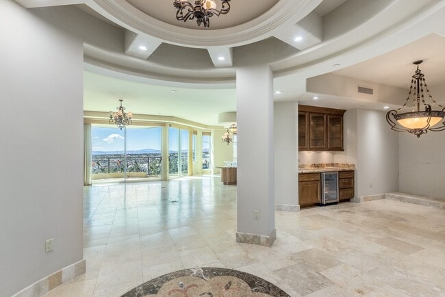 Building Photo - 9103 Alta Dr