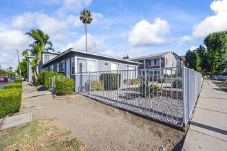 Building Photo - 4388 Ventura Canyon Ave
