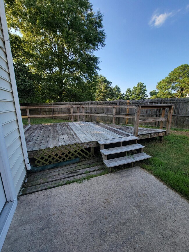 Building Photo - 1303 Snowflake Cir