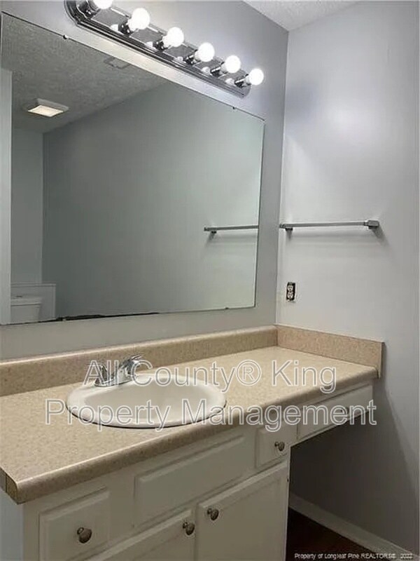 Building Photo - 1866 Tryon Dr