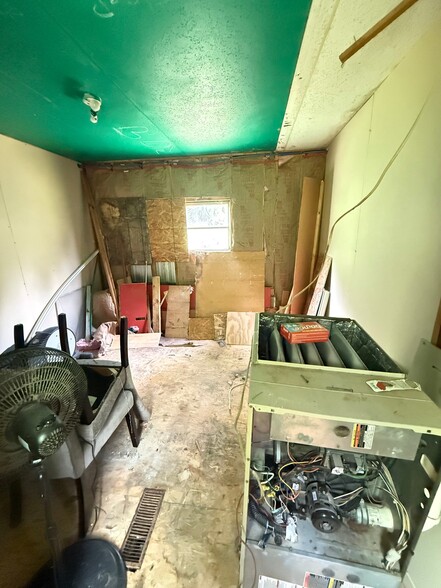 Building Photo - 1404 Rumbaugh Ln