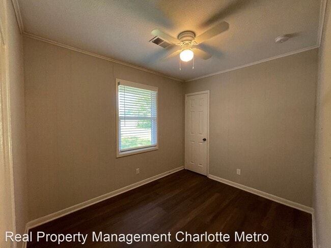 Building Photo - 3 br, 2 bath House - 977 Stonewall Avenue ...