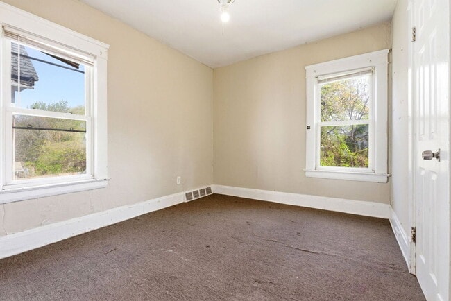 Building Photo - 13615 Earlwood Rd