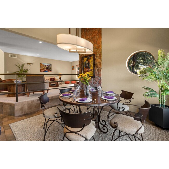 Building Photo - 77 Wild Horse Mesa Dr