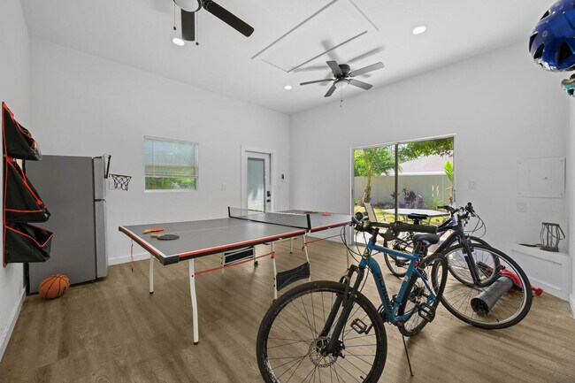 Building Photo - 2229 Alice Rd