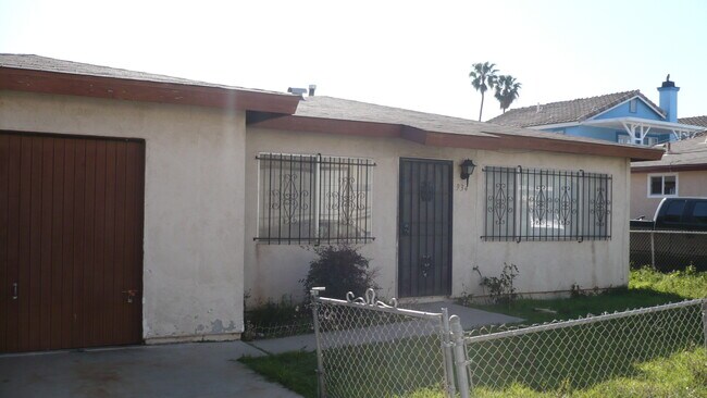 Building Photo - 930-934 Emory Street