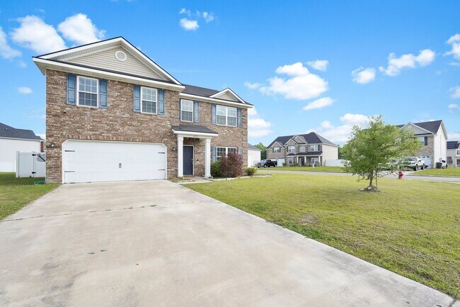 Building Photo - 659 Red Oak Ln
