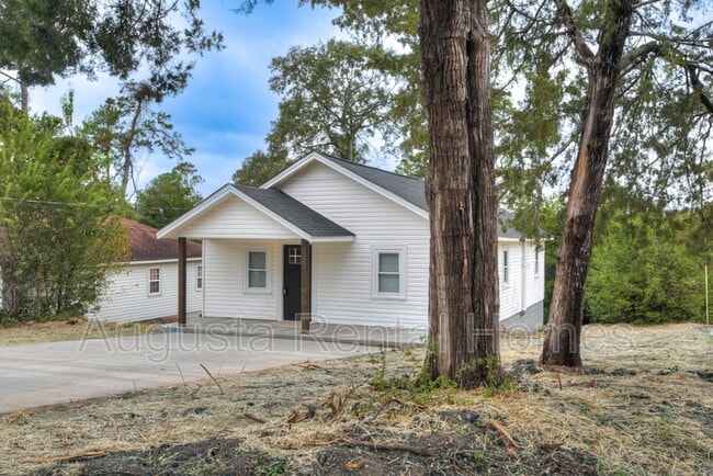 Building Photo - 2753 Hazel St