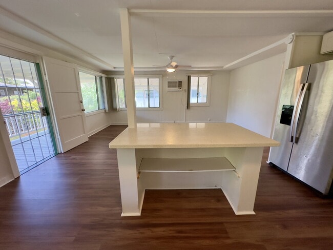 Building Photo - Ewa Beach Gem! 2BR/1BA with A/C, Parking &...