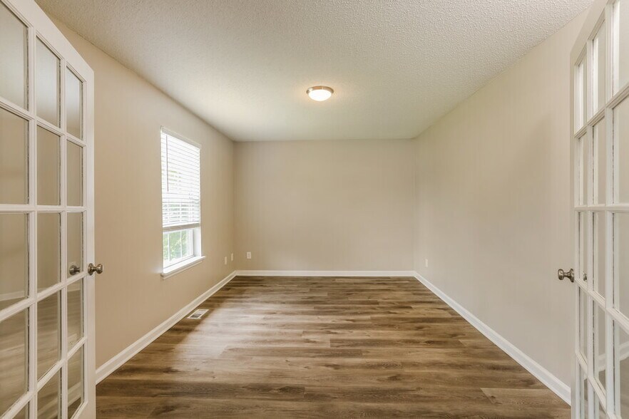 Building Photo - 7388 Elm Ridge Ct