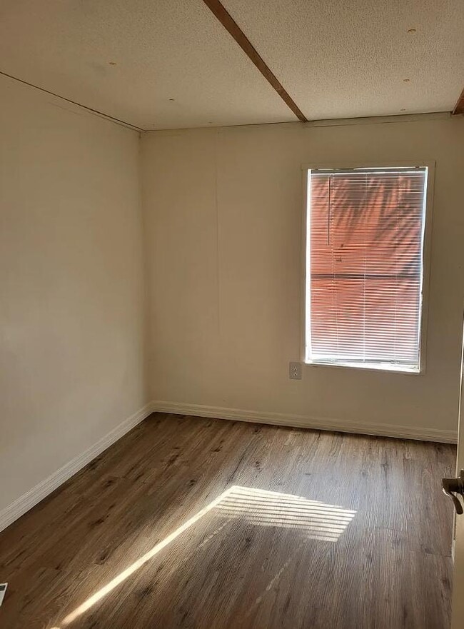 Building Photo - 6727 Saltwater Blvd