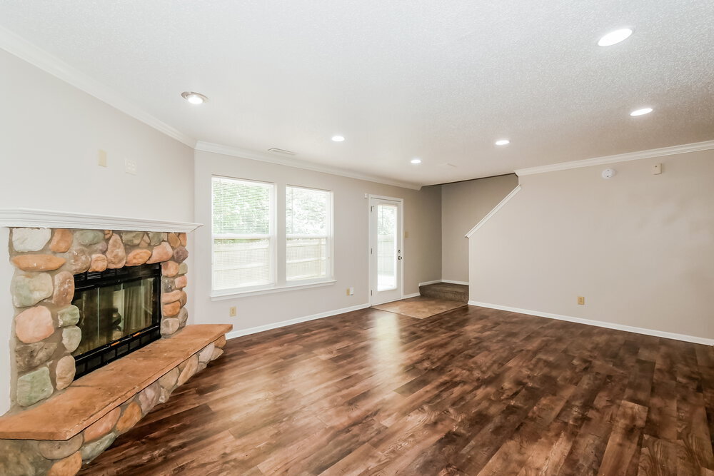 Building Photo - 2331 Layton Ln