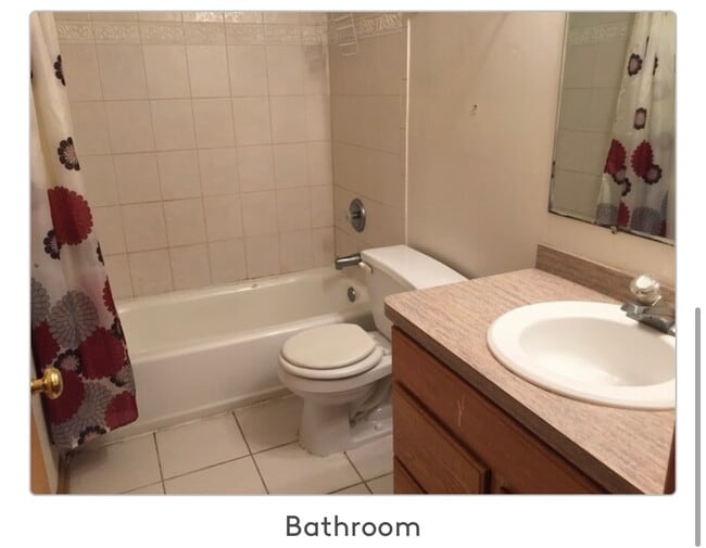 Building Photo - 2431 W Lexington St