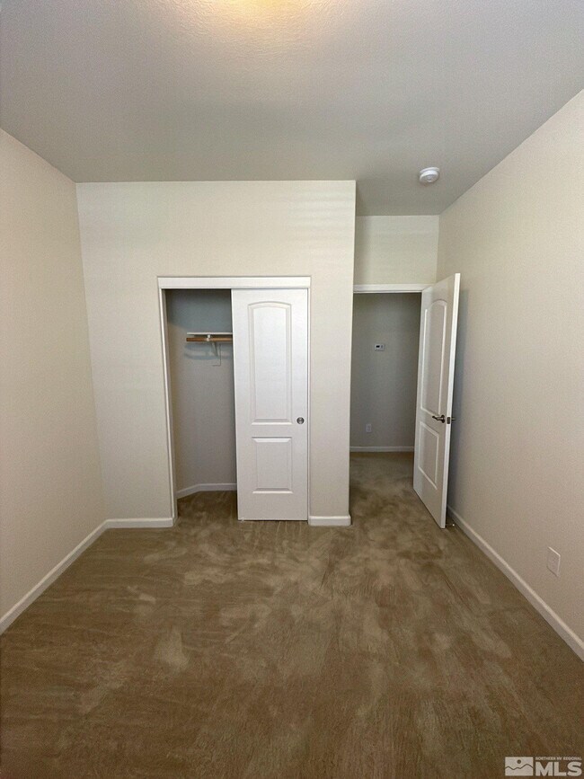 Building Photo - 7023 Cinder Village Dr