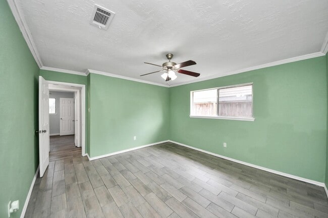 Building Photo - 21039 Northern Colony Ct