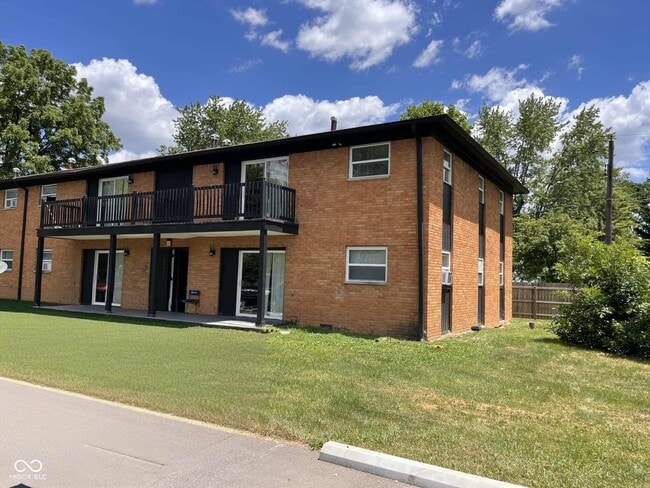 Building Photo - 6262 Eastridge Dr