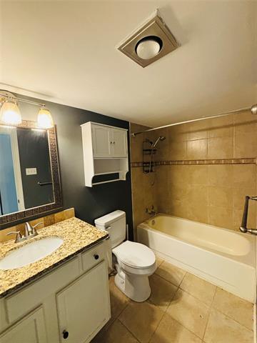 Building Photo - 6420 Wakefield Rd