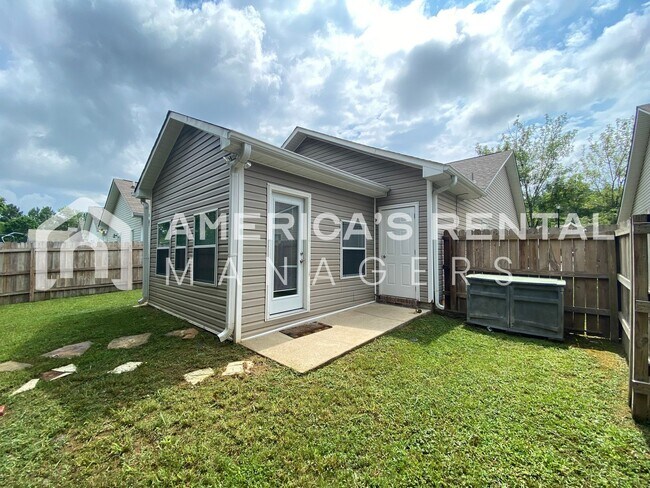Building Photo - 5303 Cottage Ln
