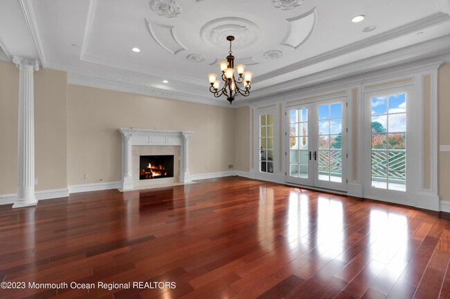 Building Photo - 131 Oval Rd