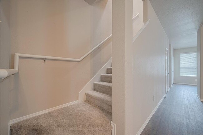 Building Photo - 16739 Libson Falls Dr