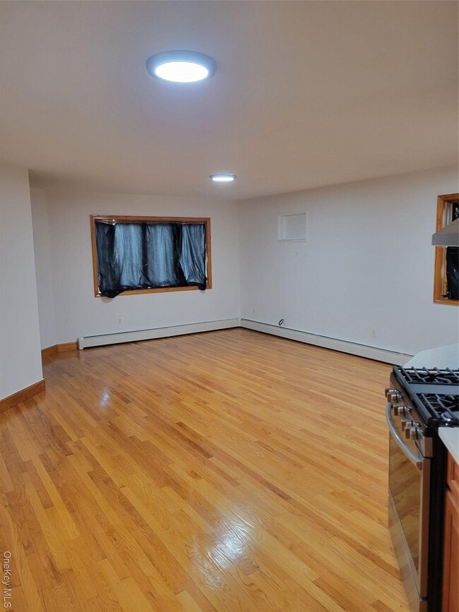 Building Photo - 60-06 172nd St