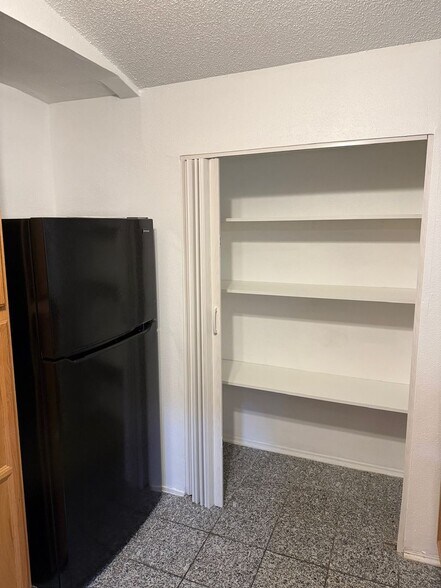 Building Photo - 186 Avant Garde Cir