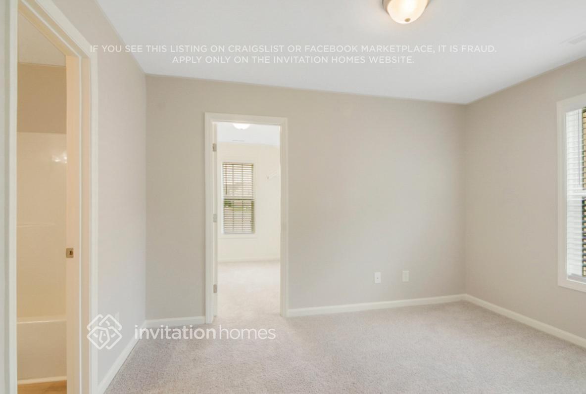 Building Photo - 2724 Golden Amber Ct