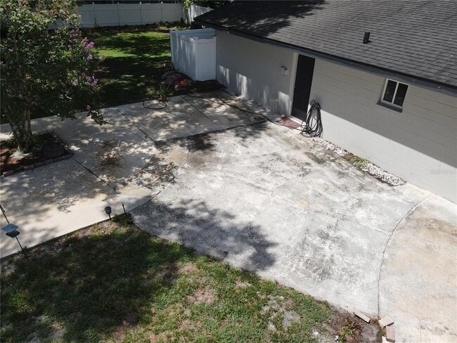 Building Photo - 401 Palm Springs Dr