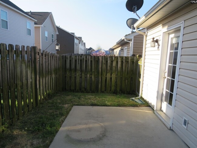 Building Photo - 242 Dawsons Park Dr