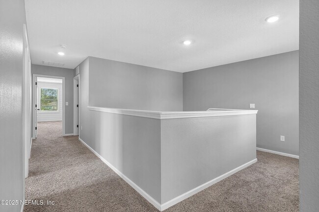 Building Photo - 150 Logrono Ct