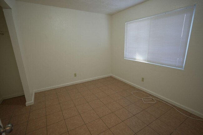 Building Photo - 21355 Bear Valley Rd