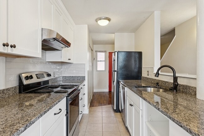 Building Photo - 1 Saco Island Terrace