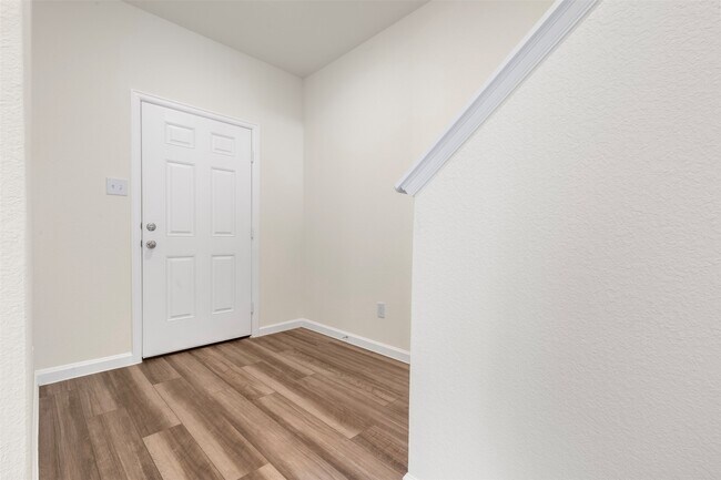 Building Photo - 15347 Abella Dr
