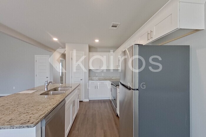 Building Photo - 209 Lodgepole Pne Wy