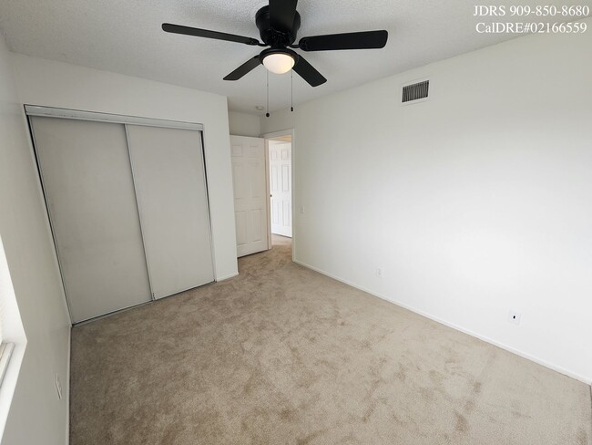 Building Photo - 10495 Adobe Ct