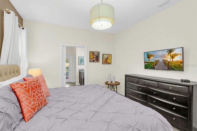 Building Photo - 8977 Rhodes St