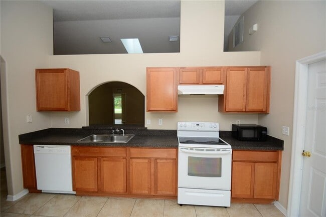 Building Photo - 20 Wheeler Ln