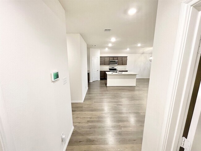 Building Photo - 1125 Silver Maple Ln