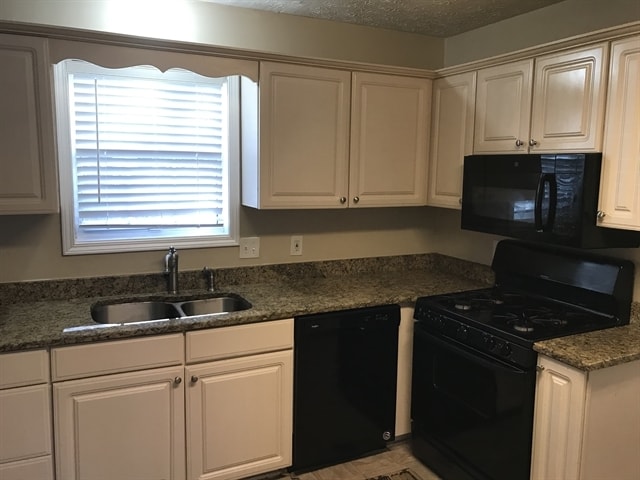 Building Photo - 5015 Sunbrook Dr NW