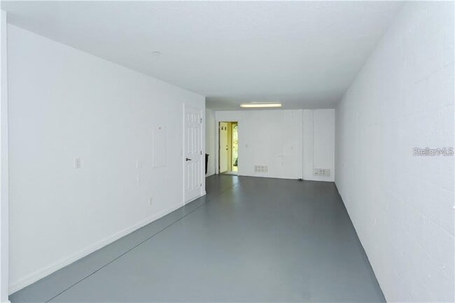 Building Photo - 8610 Majestic Elm Ct