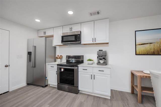 Building Photo - 147 Western Lake Dr